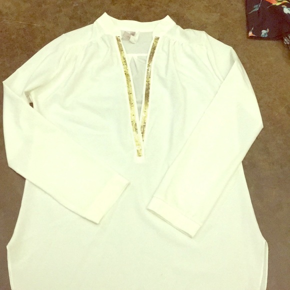 White tunic with gold trim V neck - Picture 1 of 3